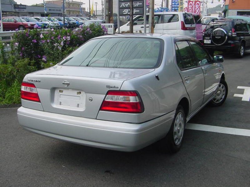 Nissan Bluebird SSS 2000