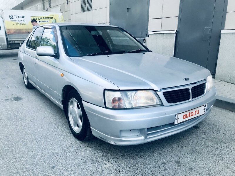 Nissan Bluebird 1996