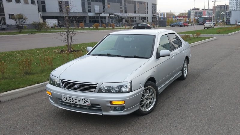 Nissan Bluebird 1999