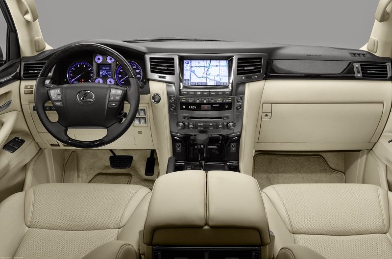 Лексус LX 2021