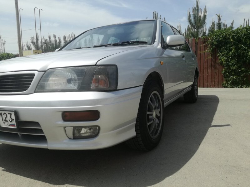 Nissan Bluebird 1985 SSS