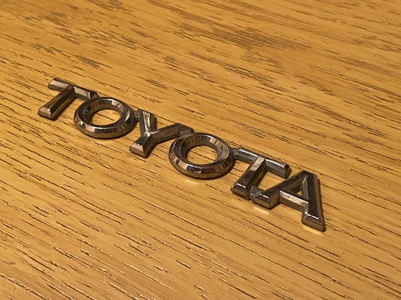 BYD f3 значок Тойота