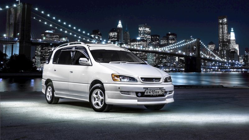 Toyota ipsum 1998 Tuning White