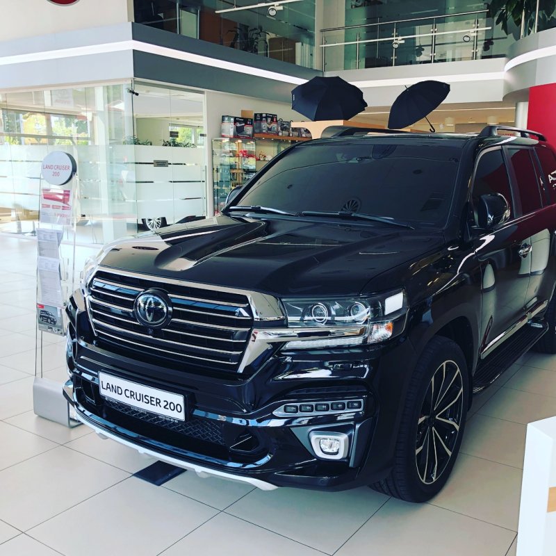 Toyota Land Cruiser 200 2020