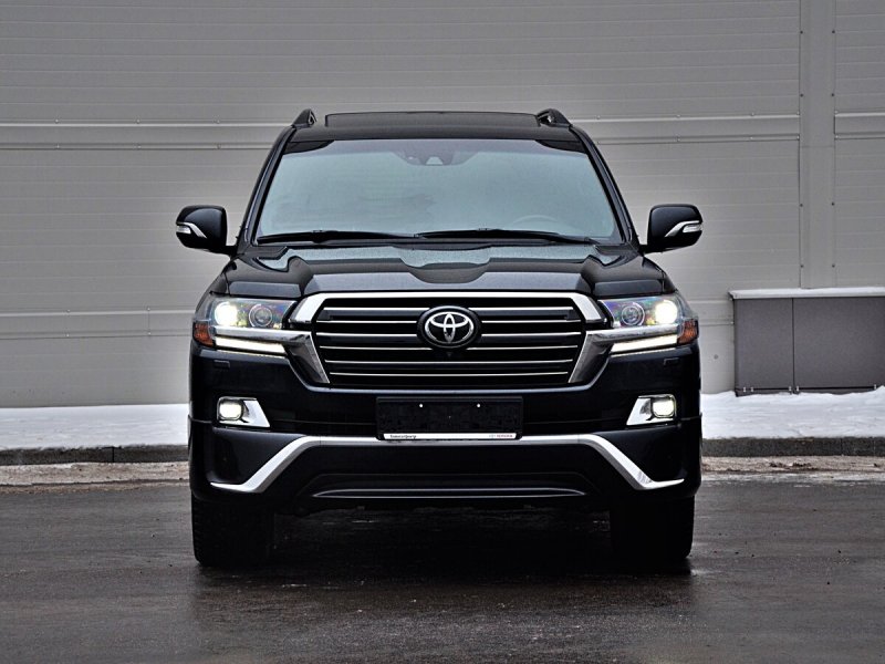 Toyota Land Cruiser 200