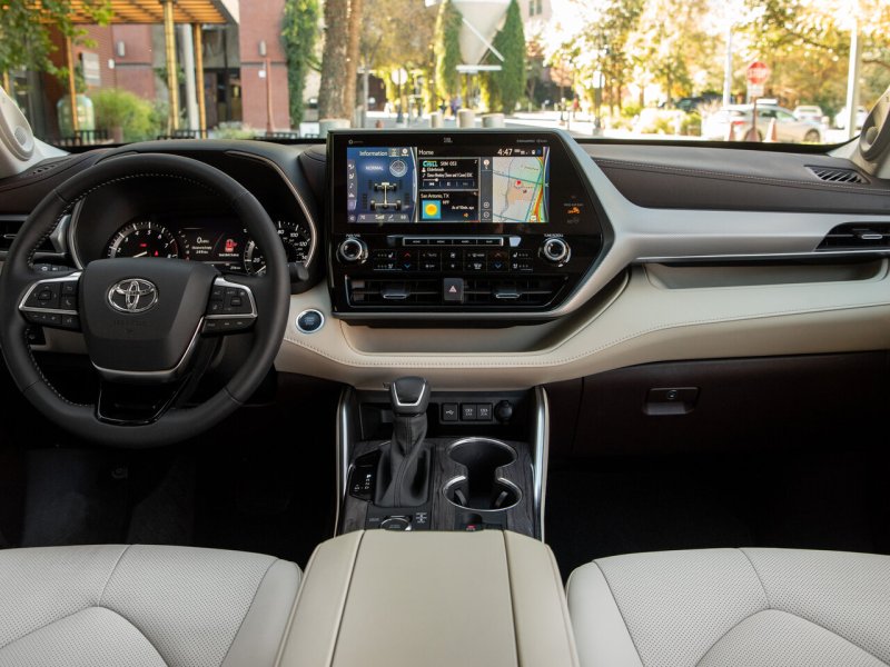Toyota Highlander 2017 салон