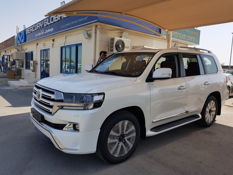 Toyota Land Cruiser 200 Excalibur