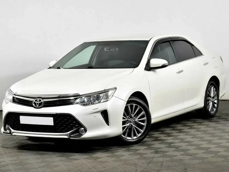 Toyota Camry se 2020
