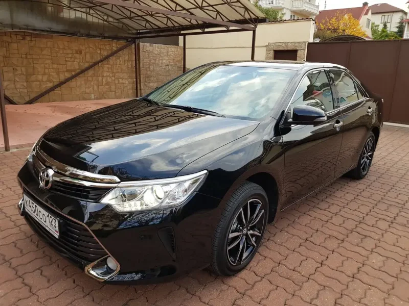 Toyota Camry 2017 салон