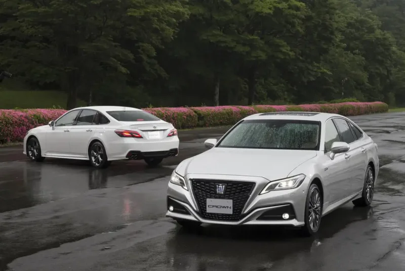 Toyota Crown RS 2018