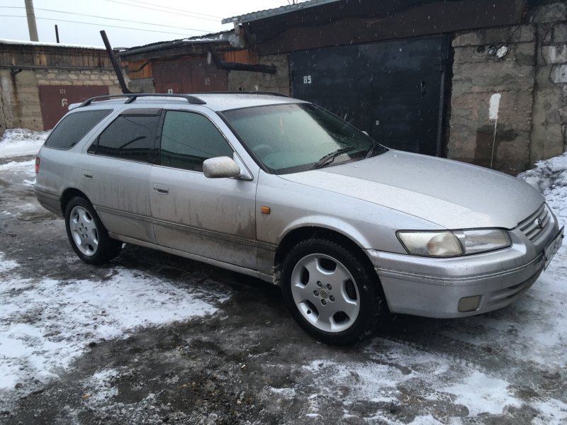Toyota Camry Gracia