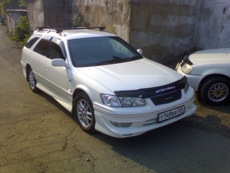 Toyota Camry Gracia