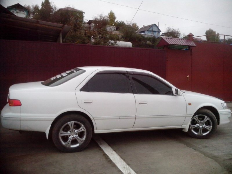 Toyota Camry Gracia