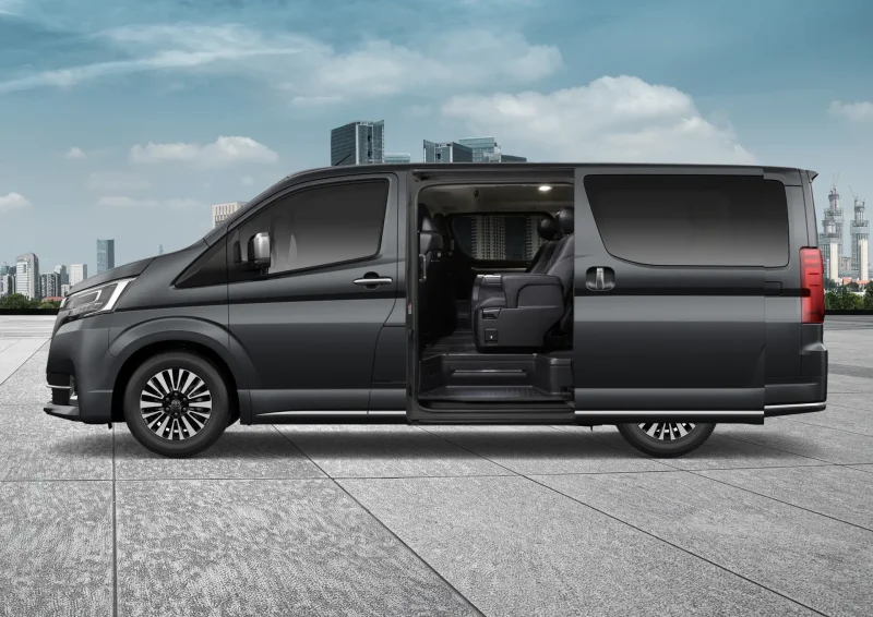 Toyota Hiace 2020 салон