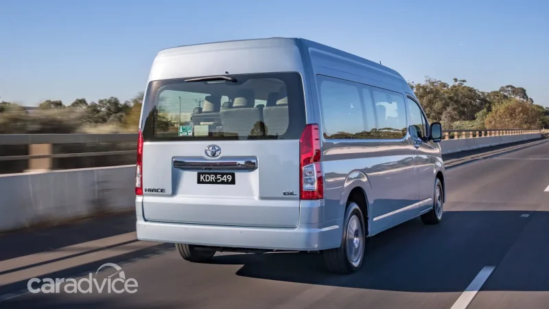 Тойота Hiace 2019