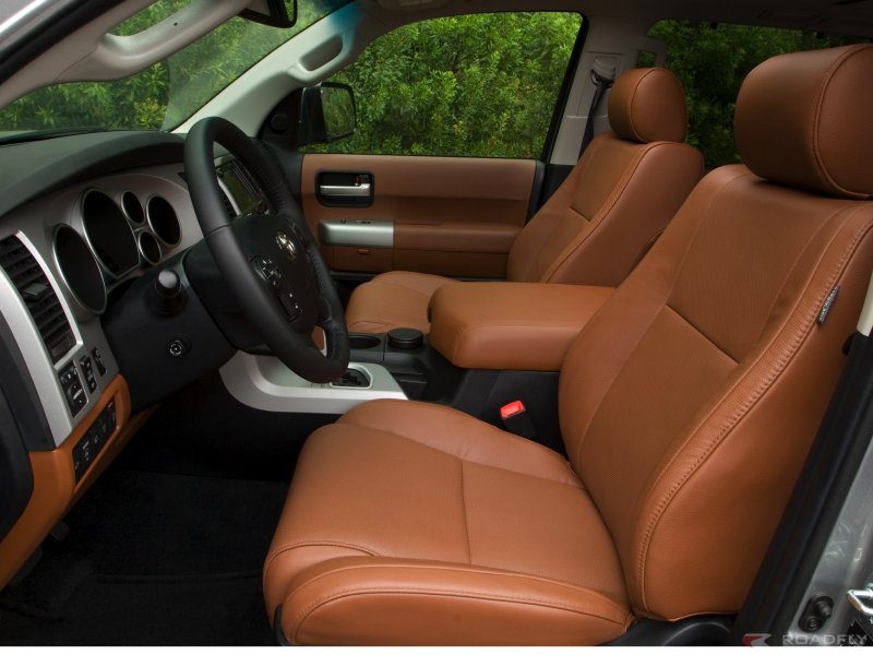 Toyota Sequoia 2 салон