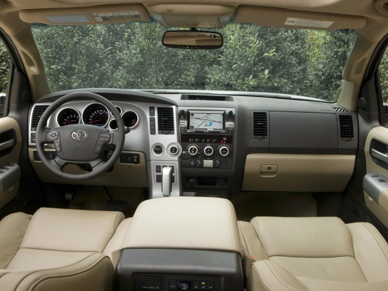Toyota Sequoia 2007 салон