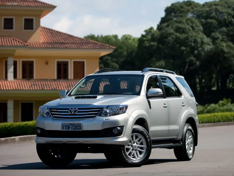 Toyota Hilux Surf 2012