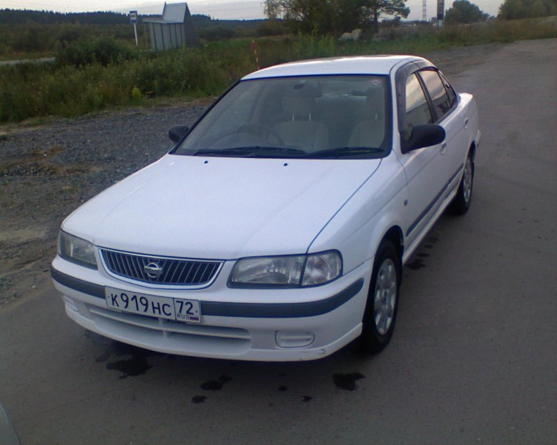 Nissan Sunny 15