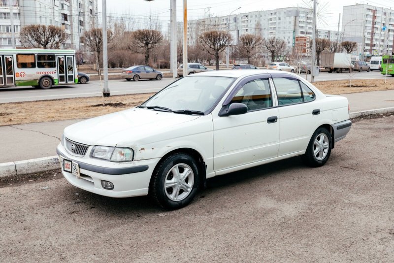 Ниссан Санни 90