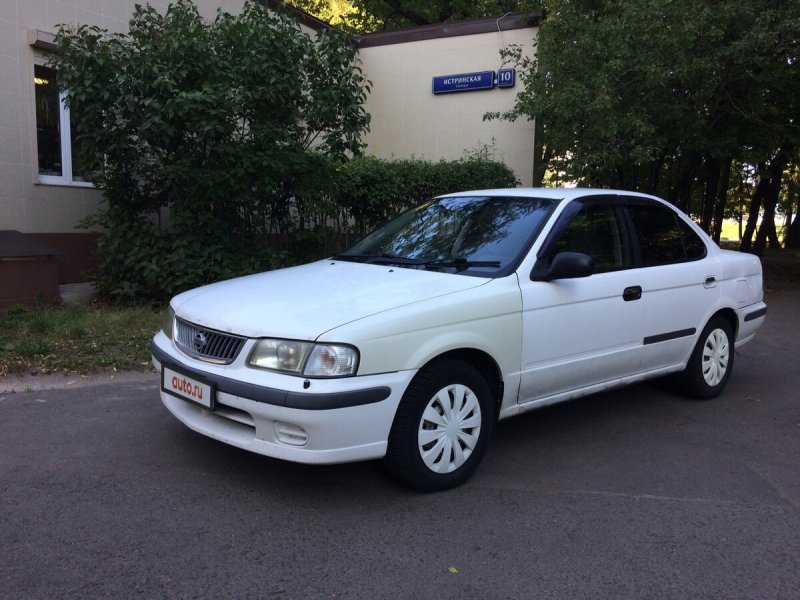 Nissan Sunny 15