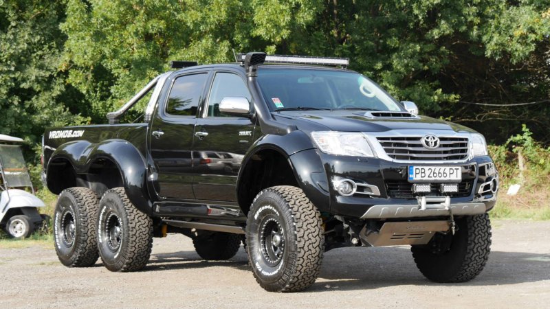 Toyota Hilux 6[6