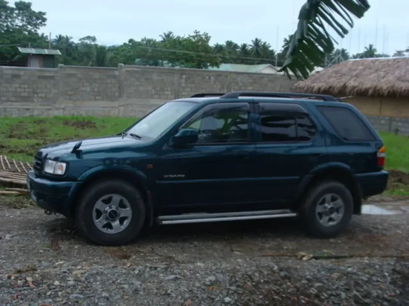Isuzu Wizard Type x