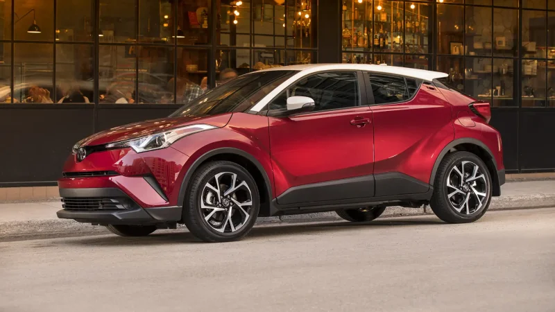 Тойота c-HR 2018
