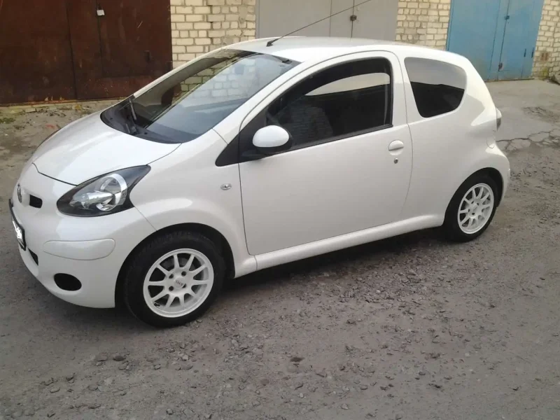 Peugeot 107 Toyota Aygo