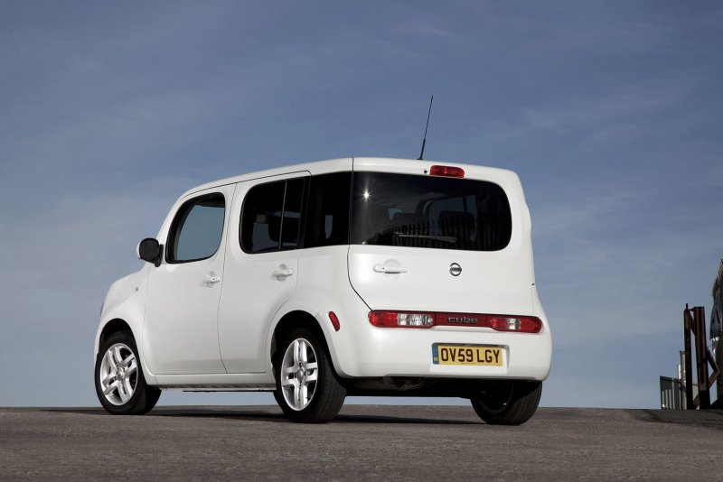 Nissan Cube 96
