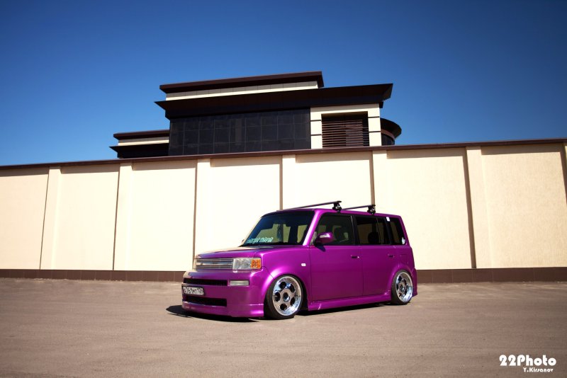 Nissan Cube Toyota BB
