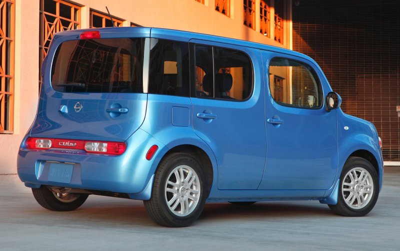 Nissan Cube z13