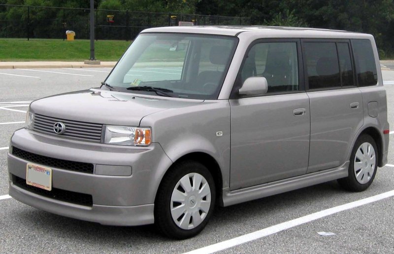 Тойота XB Scion 1