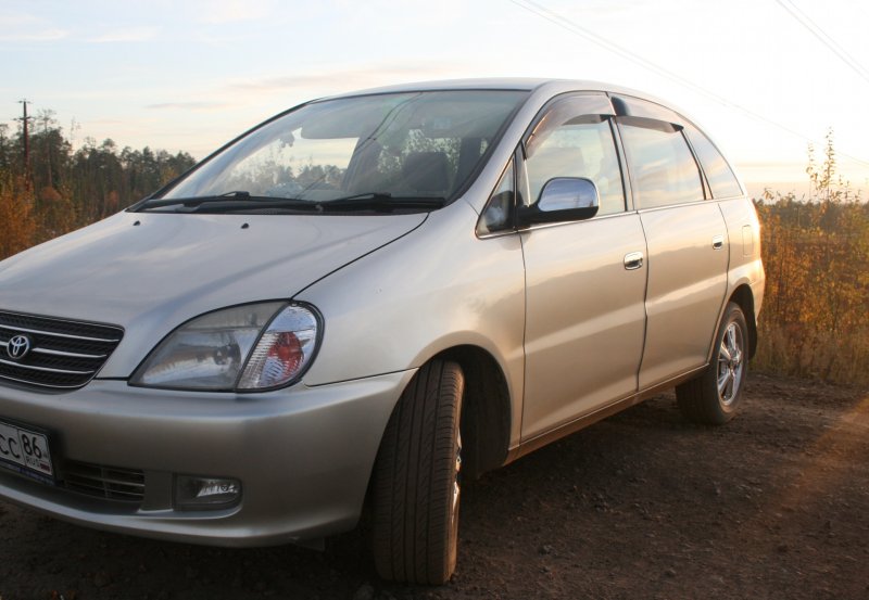 Toyota Nadia r17
