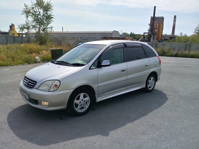 Toyota Nadia 1998