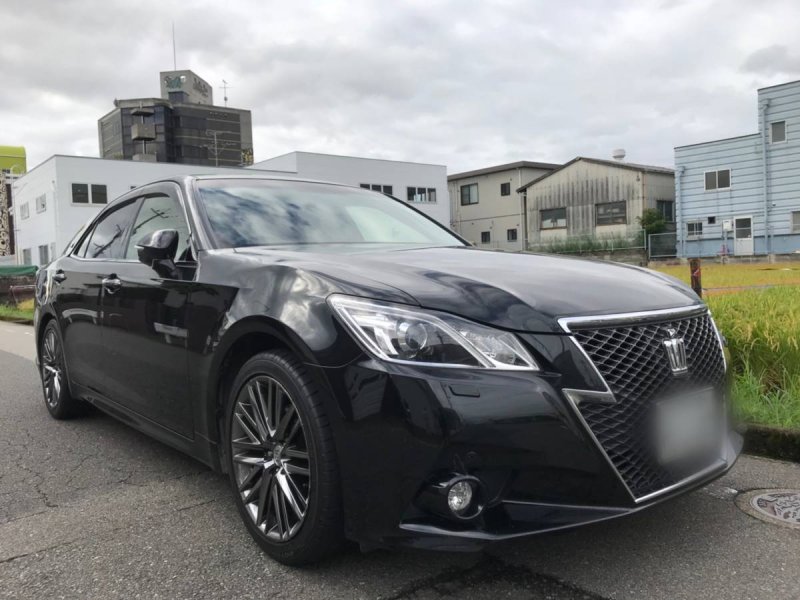 Toyota Crown athlete 2020