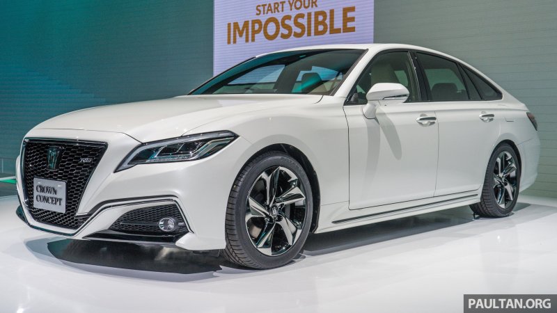 Toyota Crown RS 2022