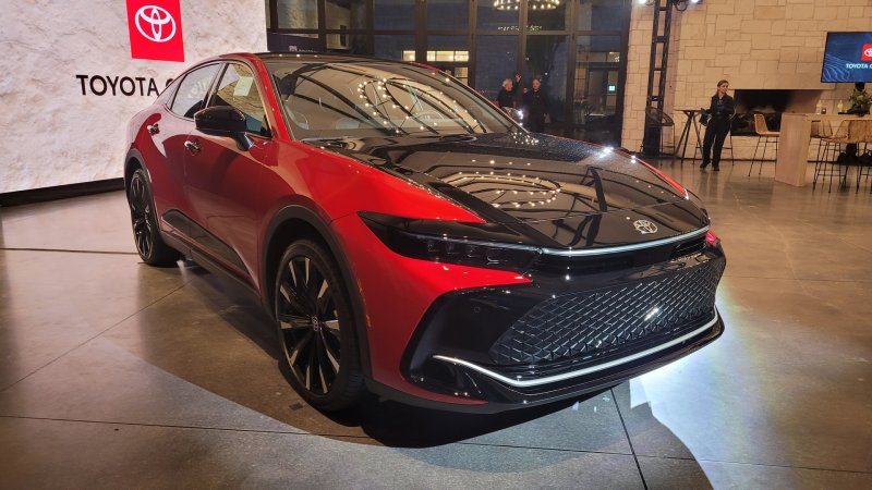 Toyota Crown 2022