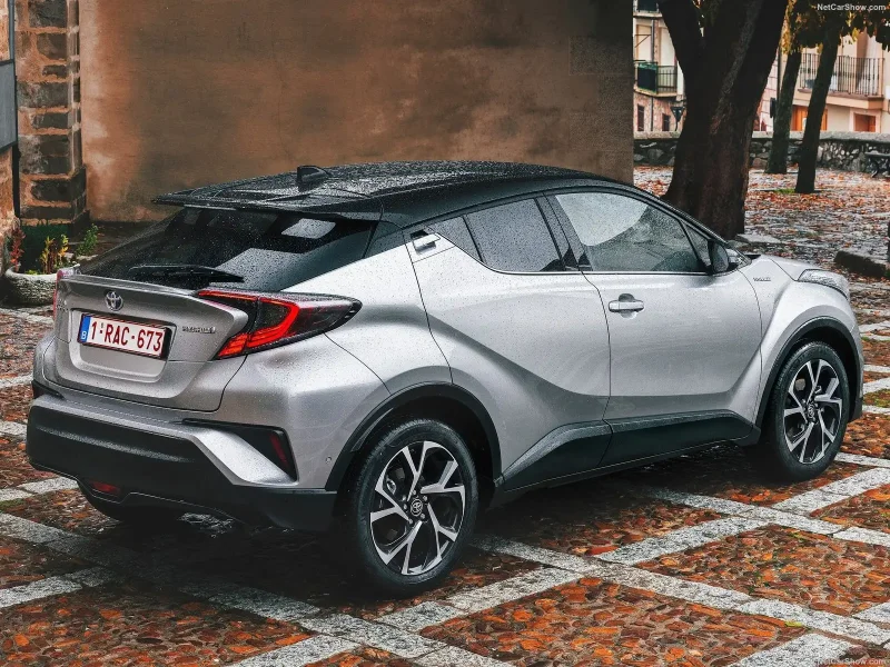 Тойота c-HR 2018