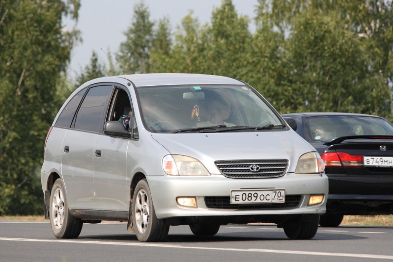 Toyota Nadia sxn10