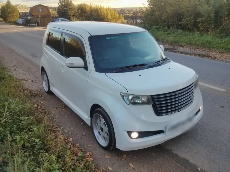 Toyota BB II