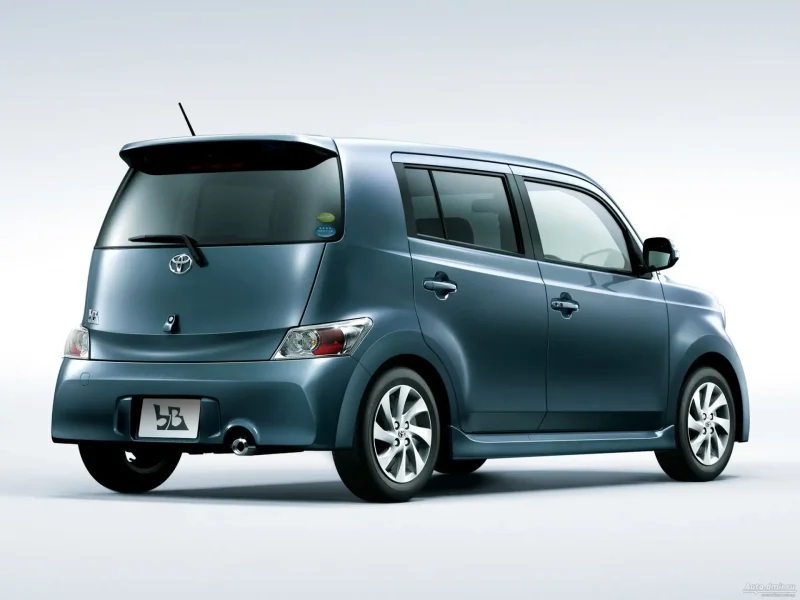 Toyota BB 2005