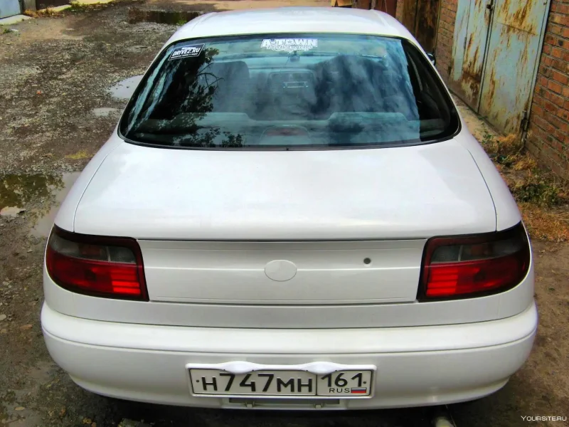 Toyota Carina улыбка