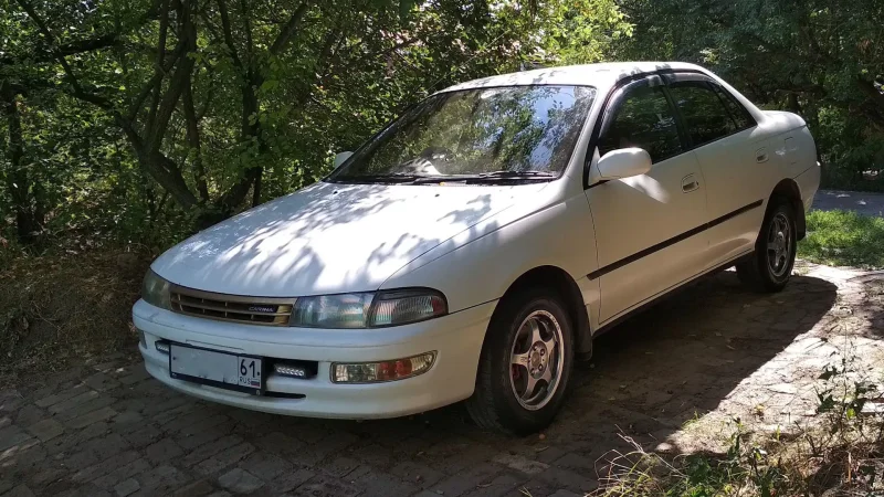 Toyota Carina улыбка
