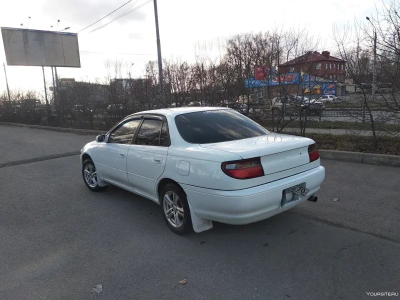 Toyota Carina улыбка