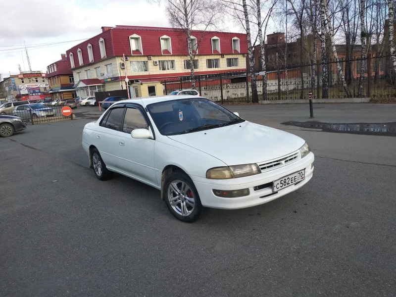 Toyota Carina улыбка