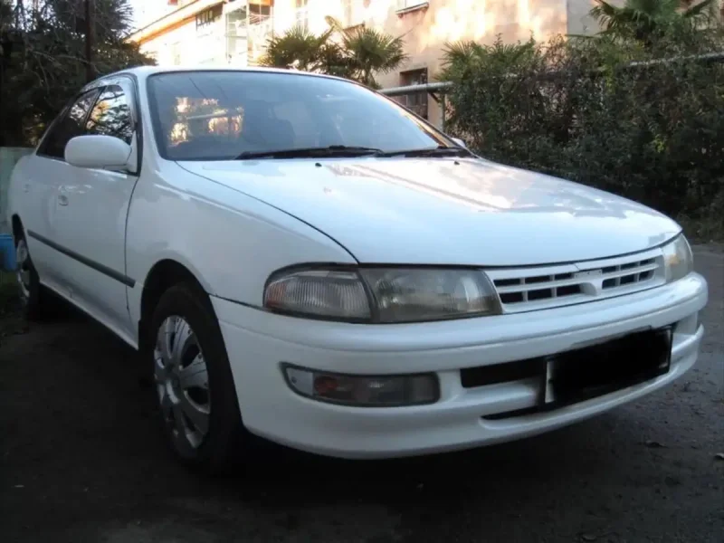 Toyota Carina улыбка
