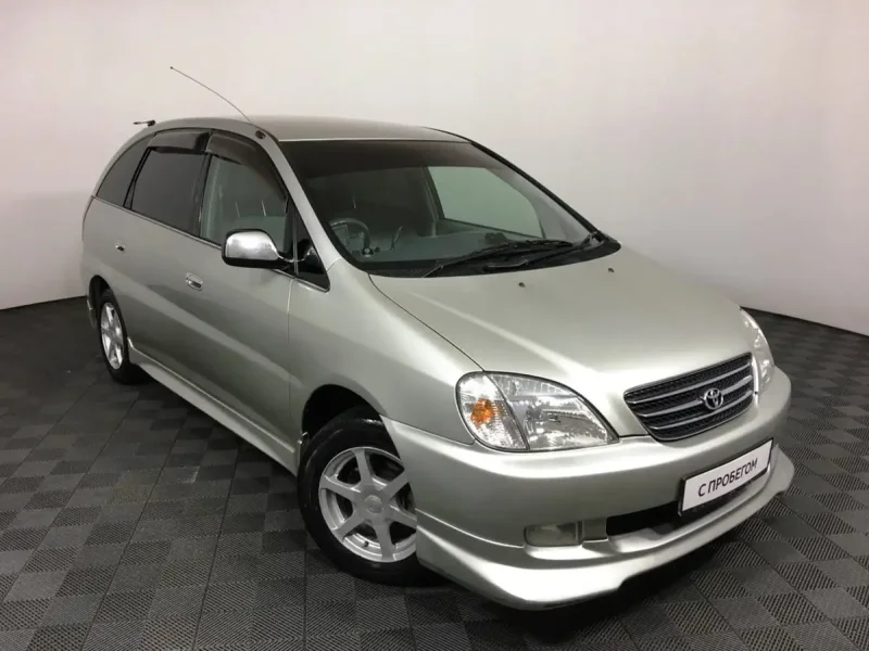Toyota Nadia 1998