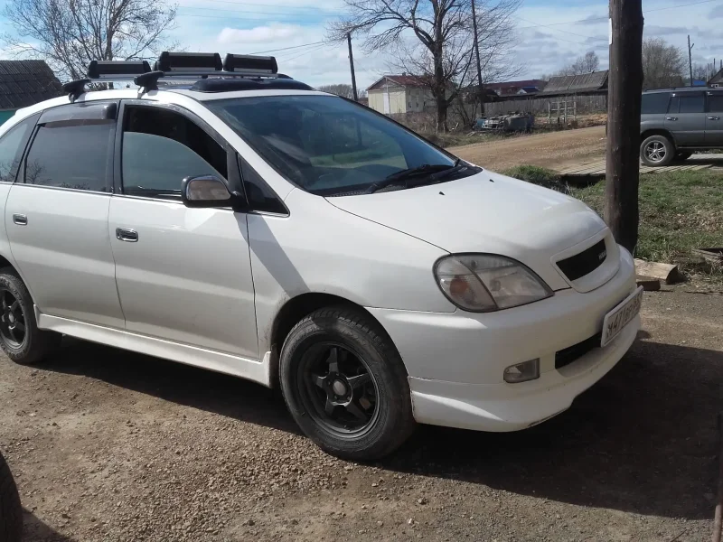 Toyota Nadia