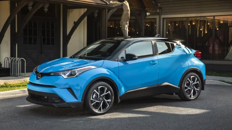 Тойота c-HR 2019